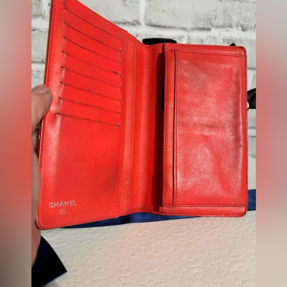 CHANEL Long Wallet Icon Tangerine Patent Bi-Fold Wallet Zip and Card Slots - Picture 9 of 13